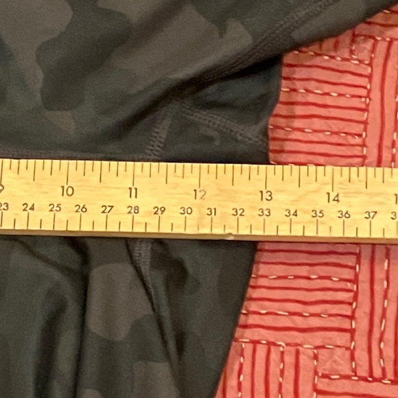 Athletic Works women’s size large NWT camo leggings - Picture 14 of 16